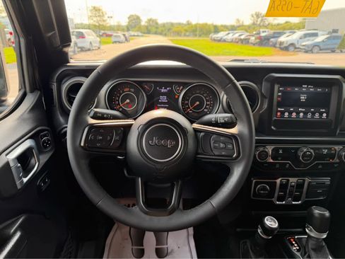 Used 2023 Jeep Wrangler Unlimited Sport AWD/4WD image 25