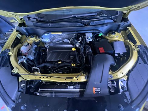 Used 2024 Chevrolet Trax ACTIV w/ Sunroof Package image 11