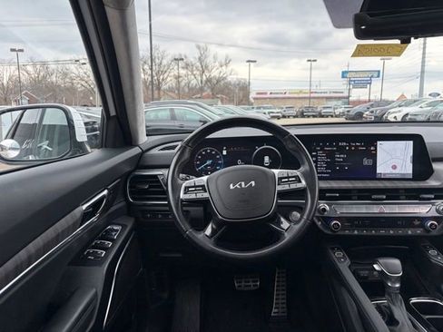 Used 2023 Kia Telluride SX Prestige image 2