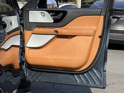 Used 2023 Lincoln Aviator Black Label image 35