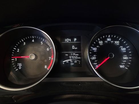 Used 2016 Volkswagen Jetta SEL FWD image 23