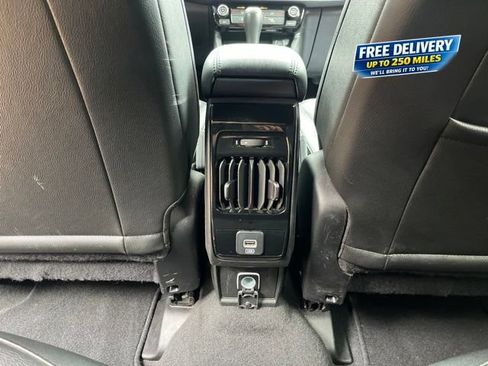 Used 2025 Jeep Compass Limited AWD/4WD image 16