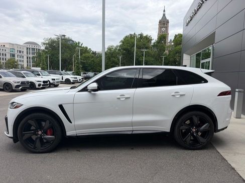 Used 2023 Jaguar F-PACE SVR AWD/4WD image 11