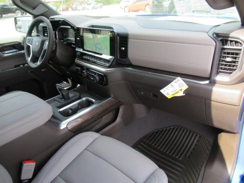 New 2025 Chevrolet Silverado 1500 RST w/ Convenience Package II image 12