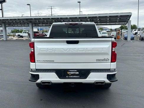 Certified 2024 Chevrolet Silverado 1500 High Country w/ High Country Premium Package AWD/4WD image 24