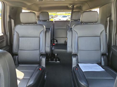 Used 2024 GMC Yukon XL Denali AWD/4WD image 29