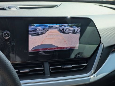 New 2026 Chevrolet Trax RS w/ Sunroof Package FWD image 17
