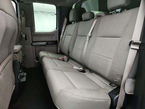 Used 2016 Ford F150 XLT image 21