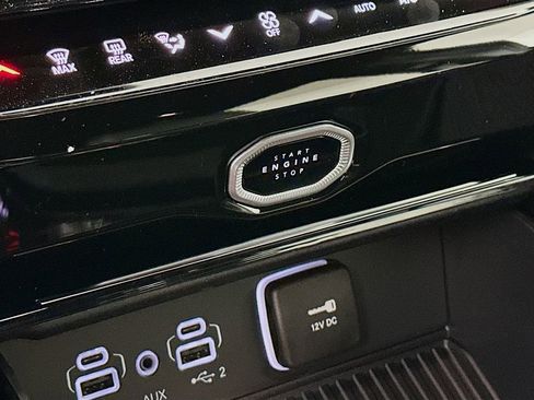 New 2026 Jeep Grand Cherokee Altitude AWD/4WD image 19