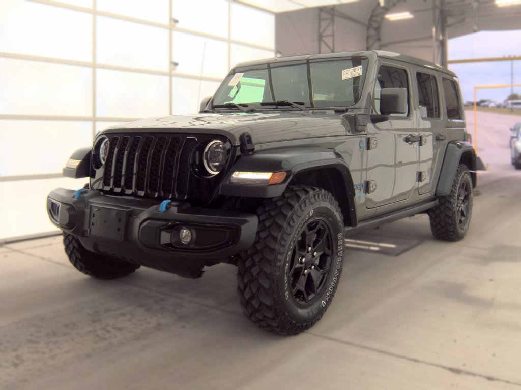 Used 2023 Jeep Wrangler Unlimited w/ Sun & Screen Package AWD/4WD image 1