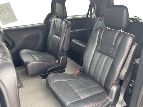 Used 2015 Dodge Grand Caravan R/T w/ Driver Convenience Group FWD image 13