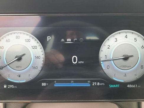 Used 2024 Hyundai Elantra SEL FWD image 23