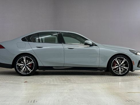 New 2026 BMW 530i w/ M Sport Package image 7