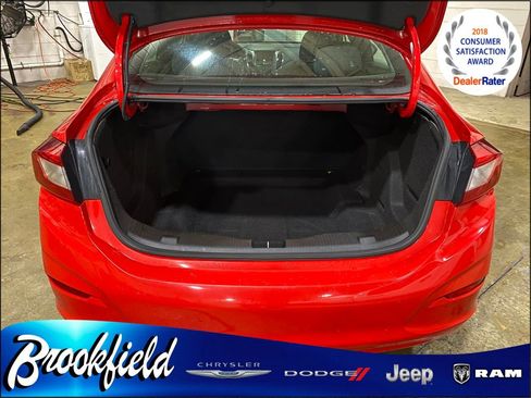 Used 2019 Chevrolet Cruze LS image 12