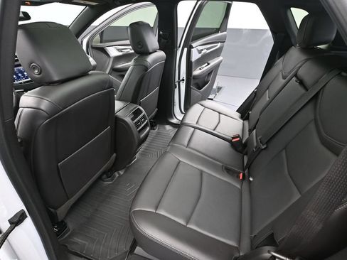 Used 2023 Cadillac XT5 Sportv AWD/4WD image 41