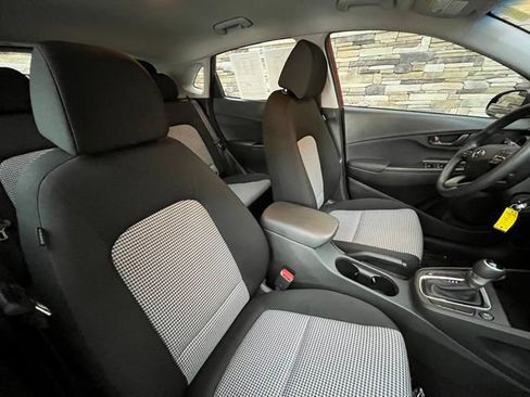 Used 2022 Hyundai Kona SE AWD/4WD image 17