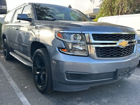 Used 2019 Chevrolet Suburban LT AWD/4WD image 3