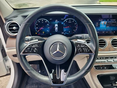 Used 2021 Mercedes-Benz E 350 4MATIC Sedan w/ Premium Package image 18