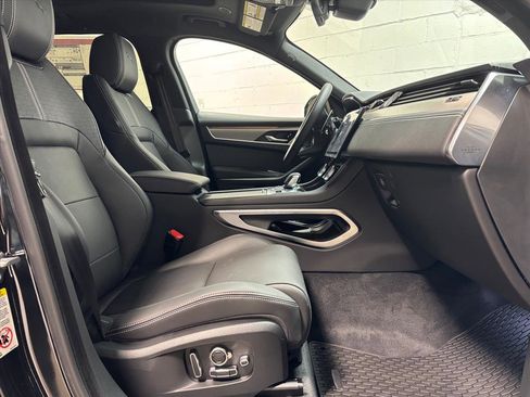 New 2026 Jaguar F-PACE R-Dynamic S image 32