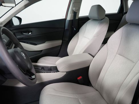 Certified 2025 Honda Accord SE image 26