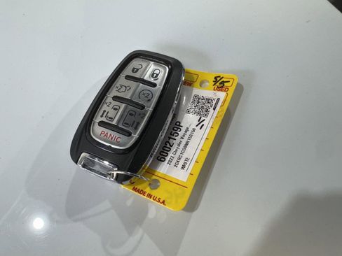 Used 2022 Chrysler Voyager LX FWD image 36