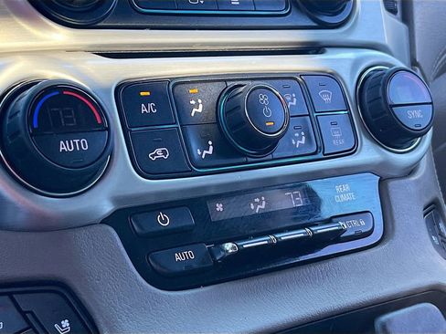 Used 2020 GMC Yukon SLT w/ HD Trailering Package image 15