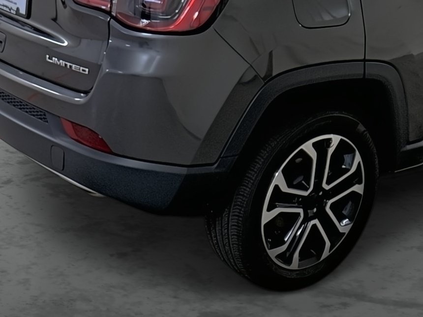 Used 2023 Jeep Compass Limited AWD/4WD image 12