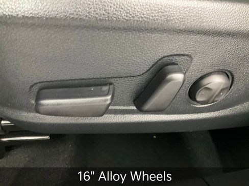 Certified 2023 Kia Soul S image 27