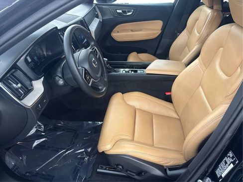 Used 2019 Volvo XC60 T6 Inscription w/ Protection Package Premier AWD/4WD image 13