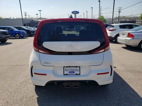 Used 2022 Kia Soul Turbo FWD image 6