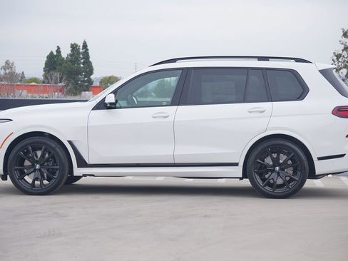 New 2026 BMW X7 xDrive40i w/ M Sport Package image 4
