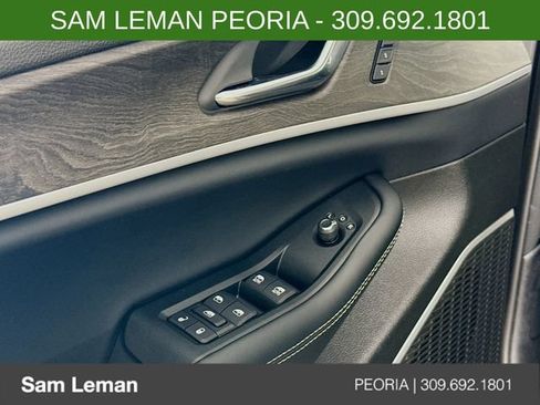 New 2026 Jeep Grand Cherokee Limited AWD/4WD image 18