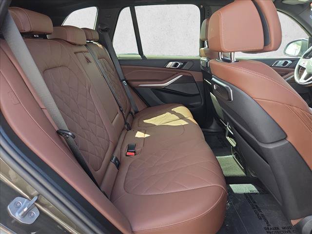 Used 2024 BMW X5 xDrive40i w/ Premium Package AWD/4WD image 27
