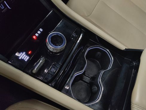 Used 2022 Jeep Grand Cherokee Limited 4xe image 26