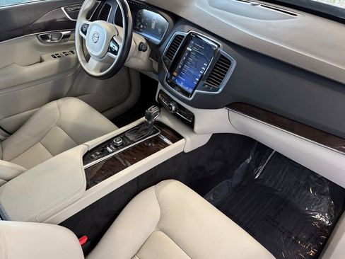 Used 2019 Volvo XC90 T6 Momentum w/ Advanced Package AWD/4WD image 19