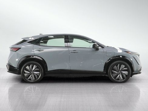 Used 2024 Nissan Ariya AWD image 7