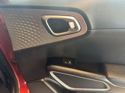 Used 2024 Kia Soul LX w/ Option Group 015 image 14