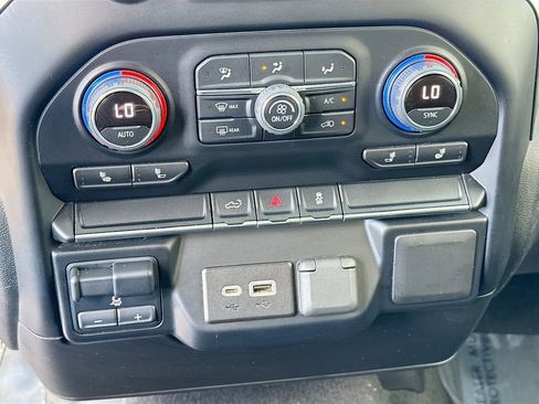 Used 2021 Chevrolet Silverado 2500 LT w/ Convenience Package image 32