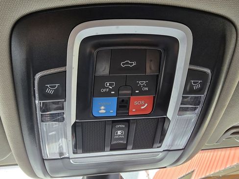 Used 2024 RAM 2500 Laramie AWD/4WD image 21