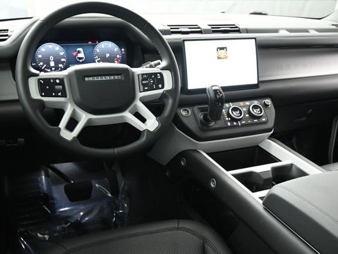 Used 2025 Land Rover Defender 110 S AWD/4WD image 7