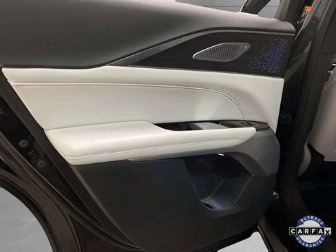 Used 2023 Cadillac Lyriq 2WD image 72