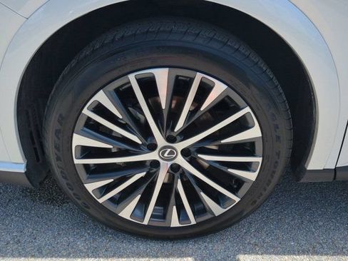 Used 2024 Lexus RX 350 w/ Technology Package AWD/4WD image 11