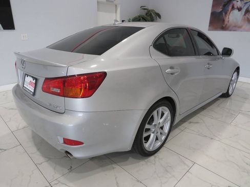 Used 2007 Lexus IS 250 w/ Premium Pkg RWD image 5