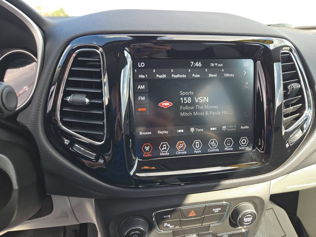 Used 2019 Jeep Compass Limited w/ Safety & Security Group AWD/4WD image 10
