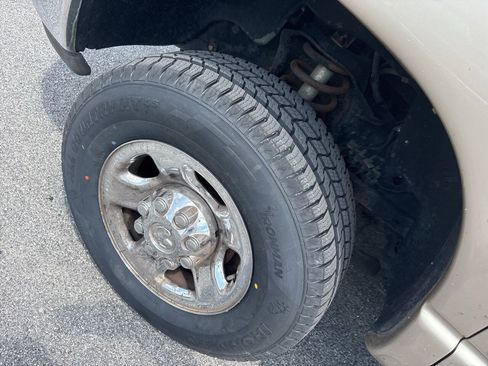 Used 2004 Dodge Ram 2500 Truck SLT w/ Off-Road Group AWD/4WD image 14