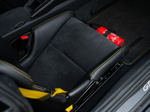 Used 2016 Porsche Cayman GT4 RWD image 29