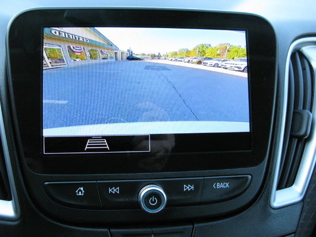 Used 2024 Chevrolet Malibu LT FWD image 18