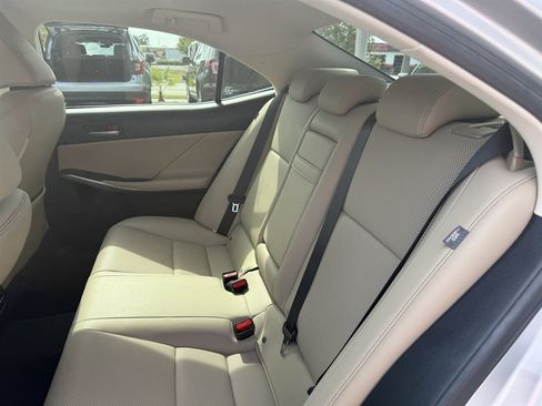 Used 2017 Lexus IS 200t RWD image 13