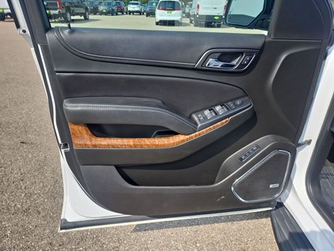 Used 2018 Chevrolet Tahoe Premier image 11
