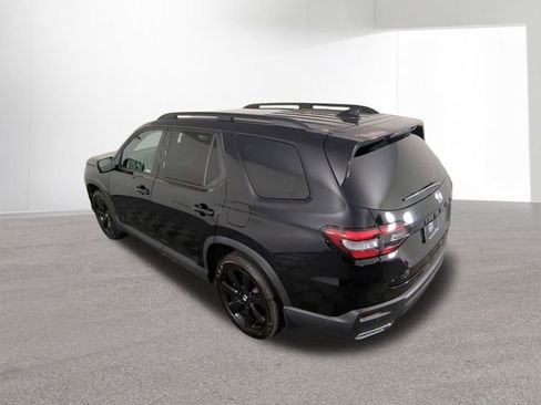 Used 2025 Honda Pilot Black Edition image 36